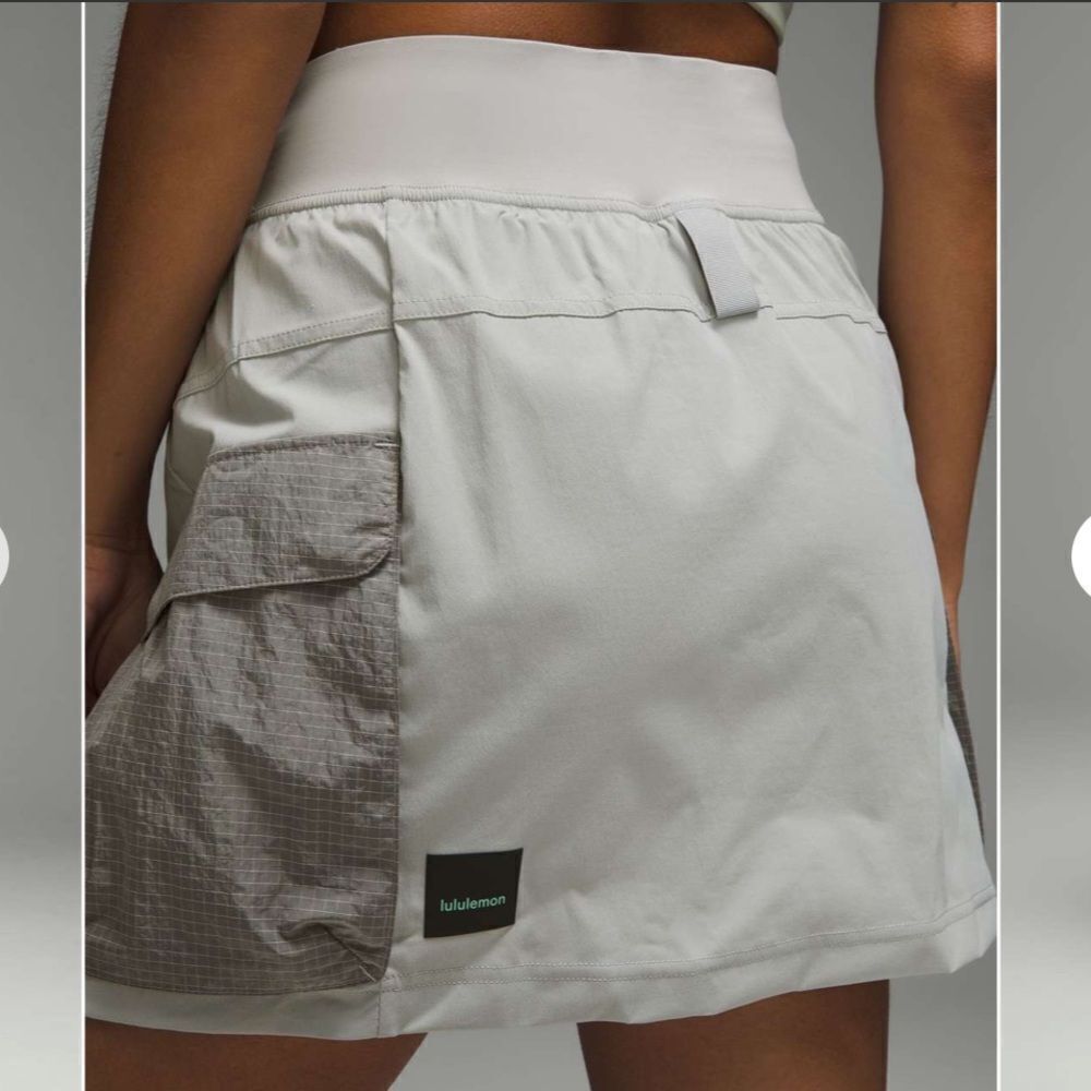 Lululemon Multi-Pocket Cargo High-Rise Hiking Skirt
Seal Grey
